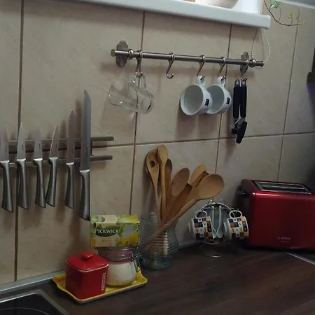 Csicsergo Apartman Lakas 아파트 *