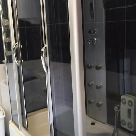 Csicsergo Apartman Lakas 아파트
